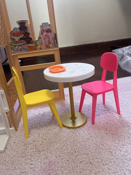 Casa de bonecas Barbie cor-de-rosa - Ótimo estado!