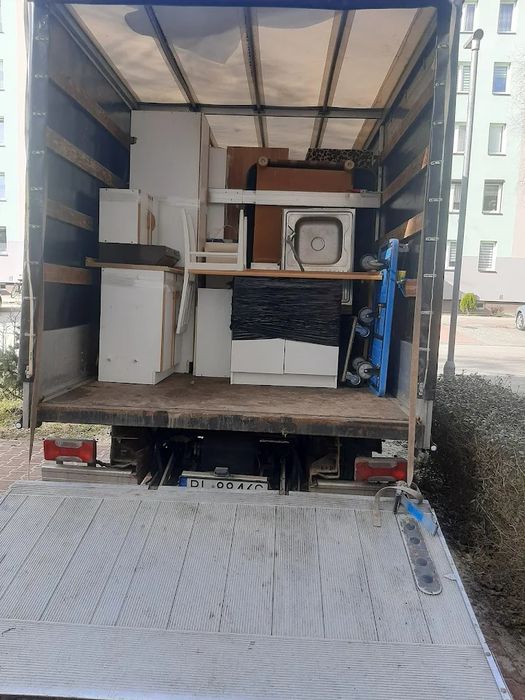 Przeprowadzki, transport, bus z windą, wywóz mebli.