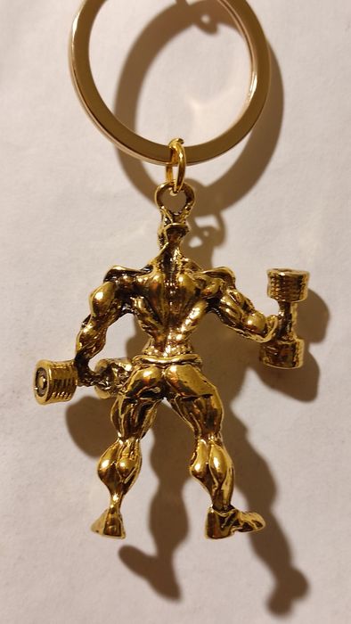 Крутой брелок для Бодибилдеров