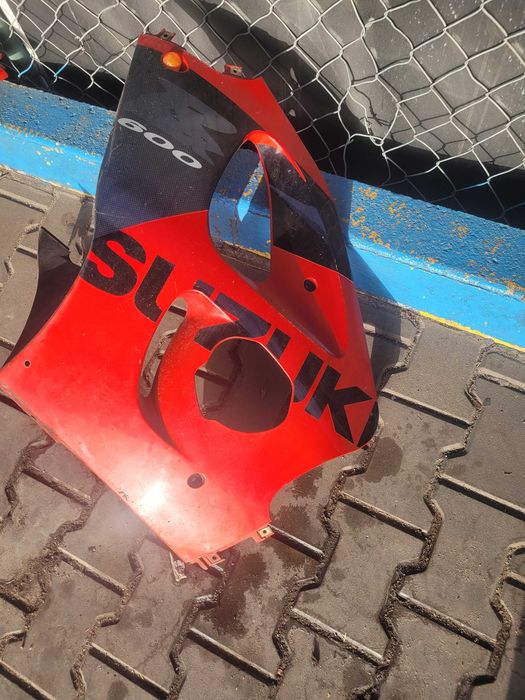 Carenagens laterais + grelha/rede frontal + plástico inferior – Suzuki GSX-R 600 SRAD 1998