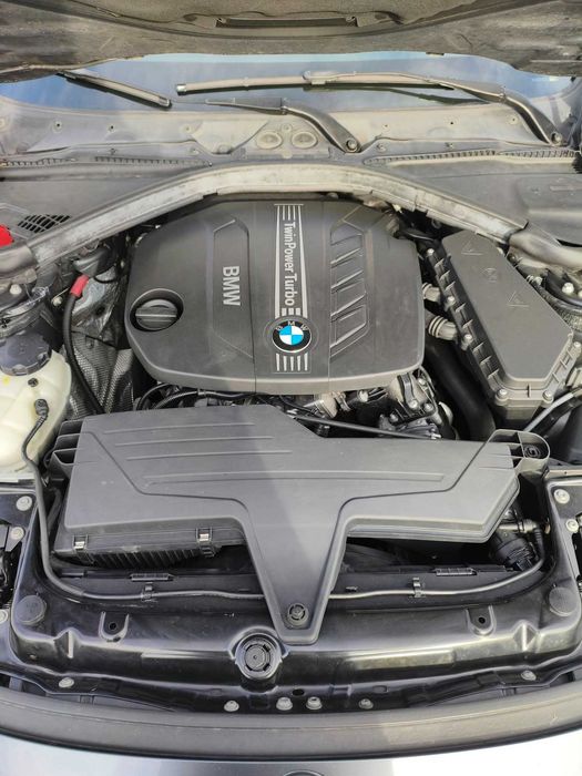 BMW 318d Sport Line (F30)