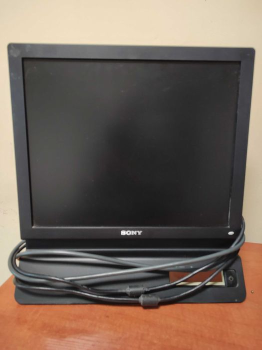 Sony 17" SDM-E76D монітор 17 дюймів