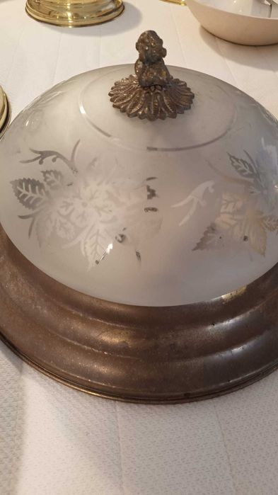 Aplique tecto vidro lapidado e latão