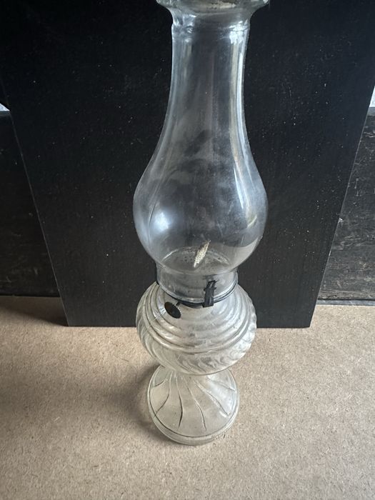 Candeeiro antigo a petróleo