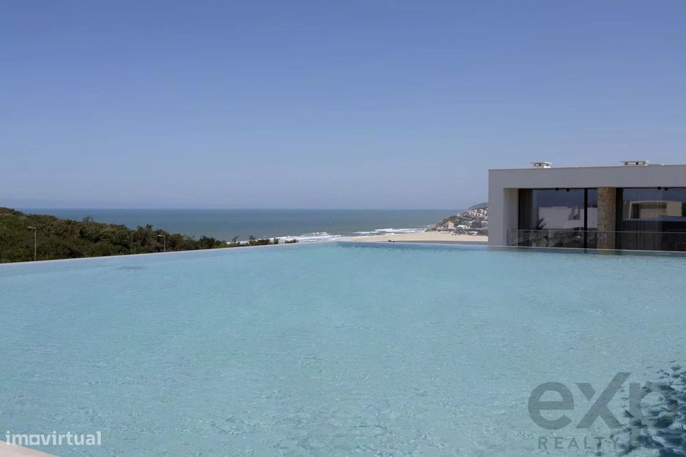 Stunning New Villas overlooking the Lagoon and the Sea!