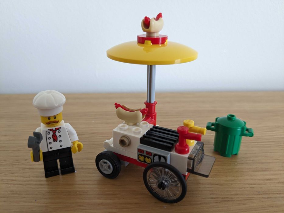 klocki LEGO City 30356 wózek z hotdogami