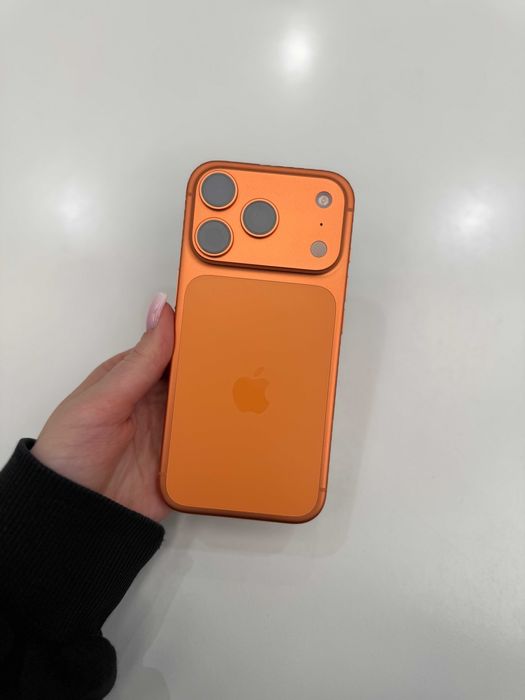 OKAZJA! iPhone 17 Pro | 256 GB | Cosmic Orange darmowa dostawa/odbiór