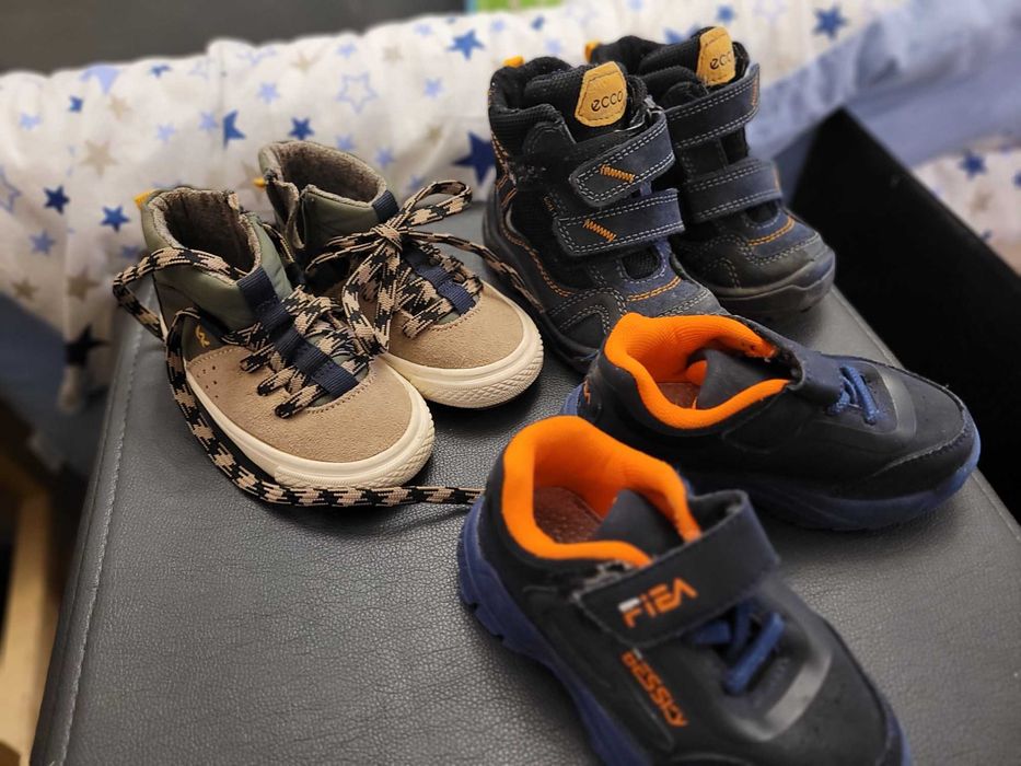 Sprzedam buciki chłopięce rozm. 23