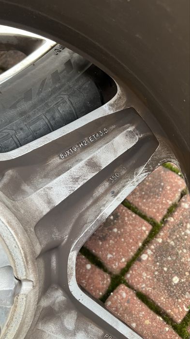 Koła Mercedes-Benz OEM 19 AMG 8JX19 H2 ET43.5 GLA