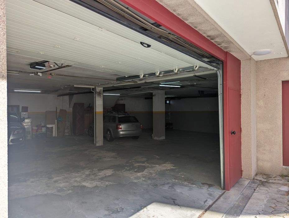 Lugar de Garagem Rua Oliva Teles, 1459 São Félix da Marinha
