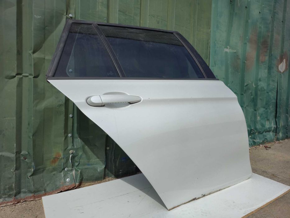 Porta traseira trás direita BMW Serie 3 F31 Carrinha (2012 a 2019)