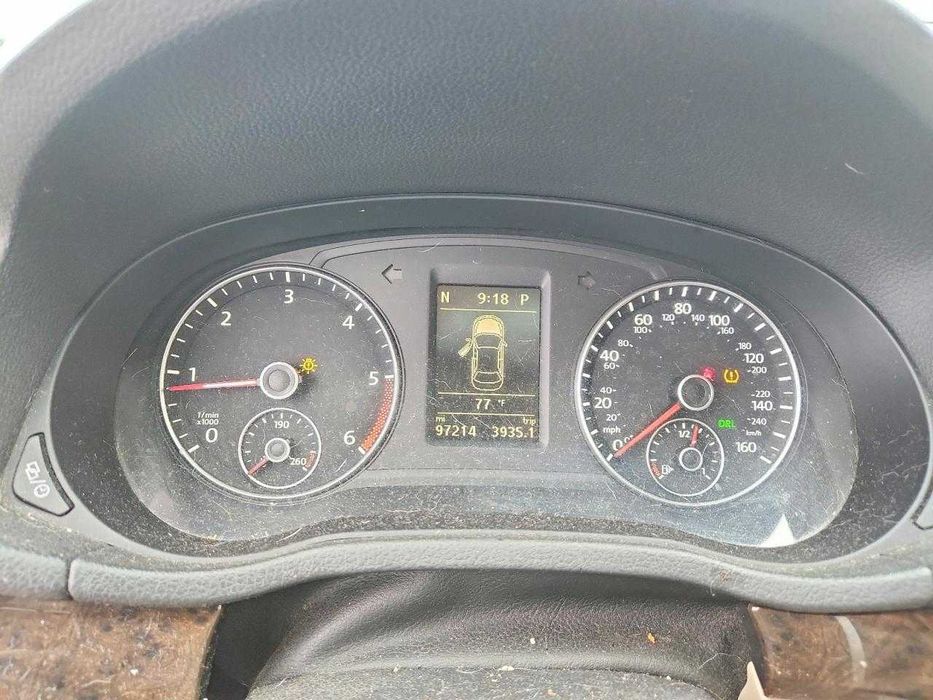 2015 Volkswagen PASSAT SEL