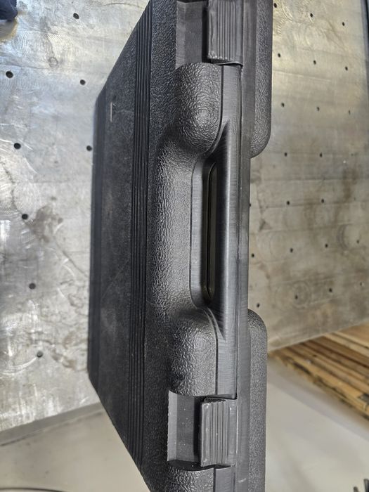 Walizka Stanley 85 elementów 1/4 3/8 1/2 jak nowa