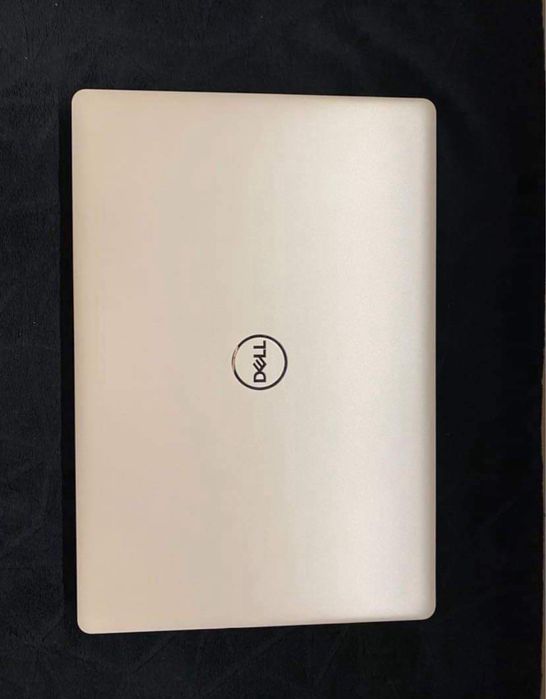 Laptop Dell inspiron 5570 + ładowarka bialy