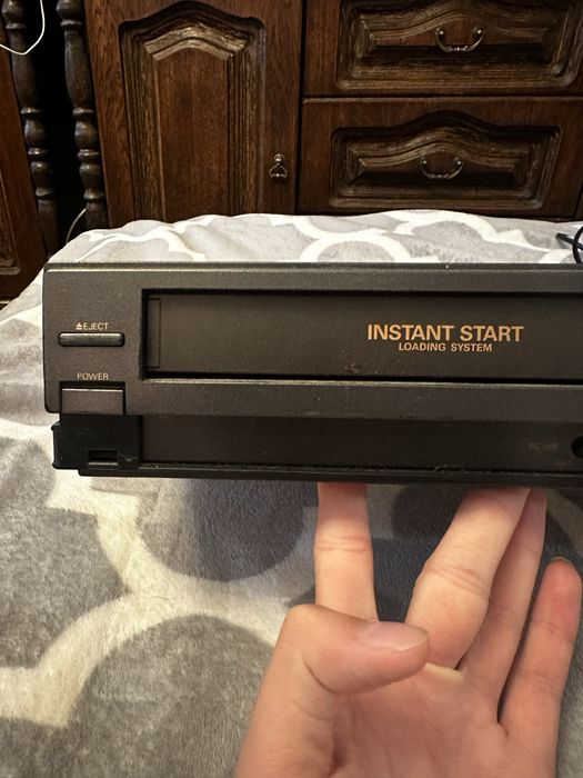 Magnetowid Sanyo VHR-7100EE Sprawny