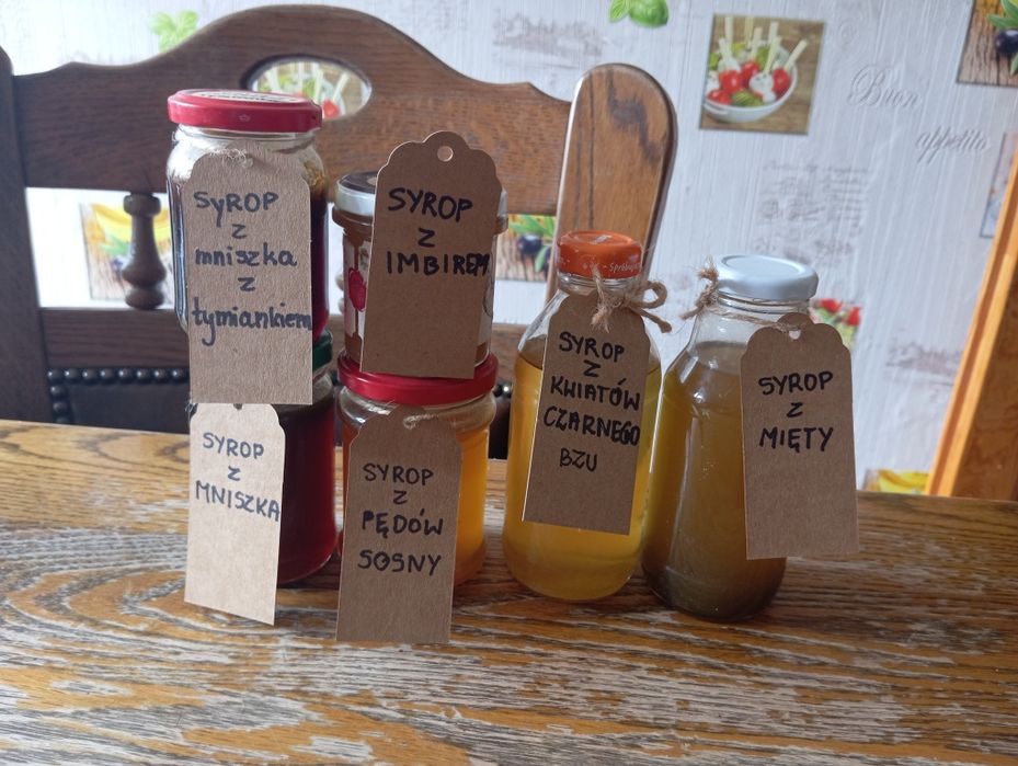 Syropy z, pędów sosny , mniszka