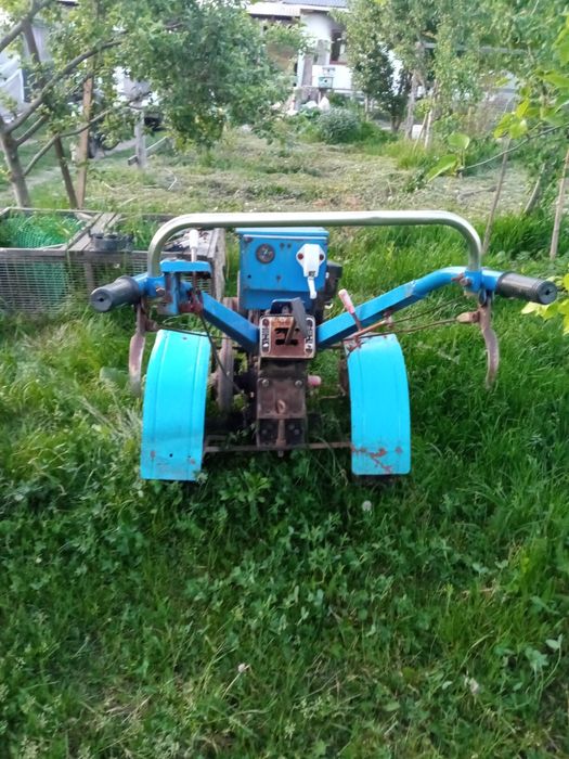 Продам мотоблок 12 кінських сил