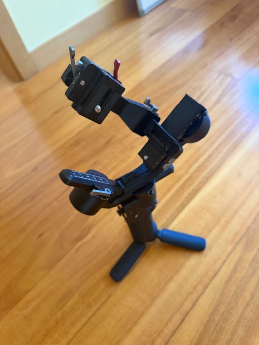 Sony Alpha 7 III Kit Completo + Acessórios + Gimbal