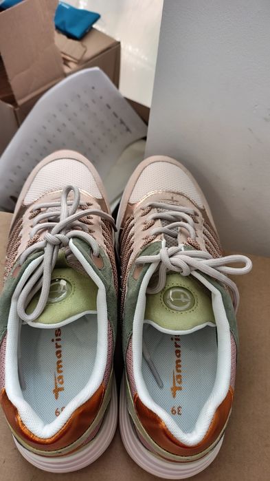 Tamaris zamszowe sneakersy damskie rozmiar 39