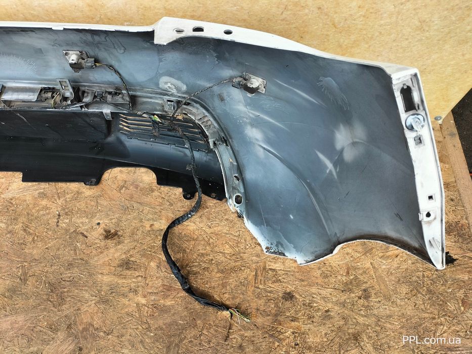 Peugeot 308 I T7 11-13 рестайл HB бампер задний заглушка парктроники