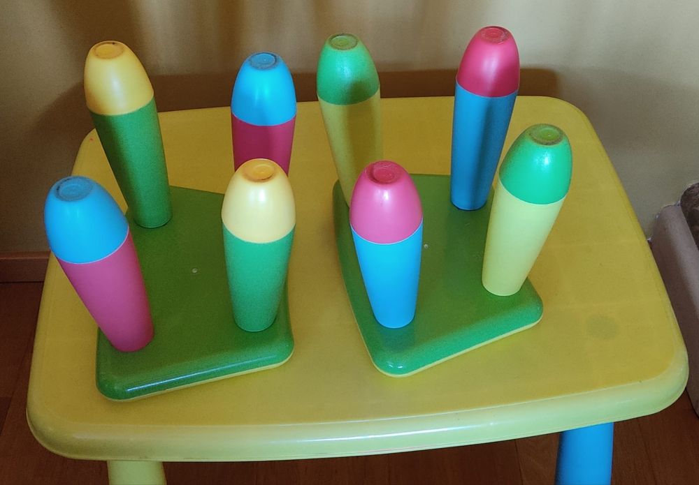 Mesa infantil de atividades