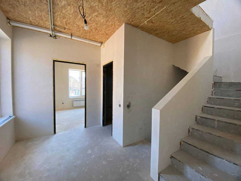 Продаж таунхаусу Фастівська.