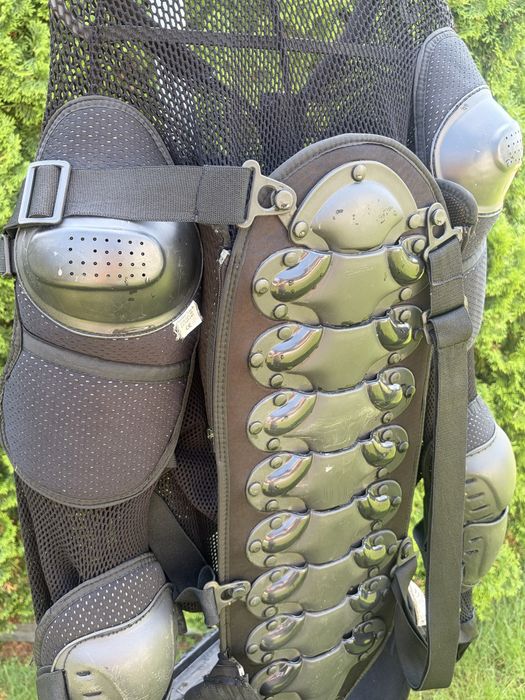 Zbroja Buzzer Corss Quad