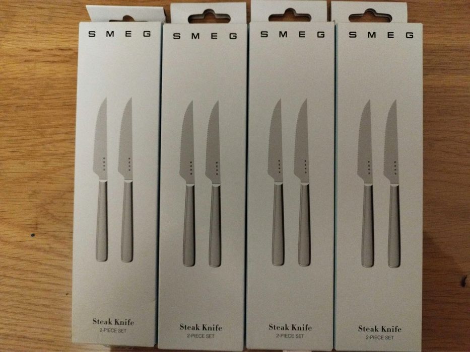 Smeg Knife Sets474782328580352001