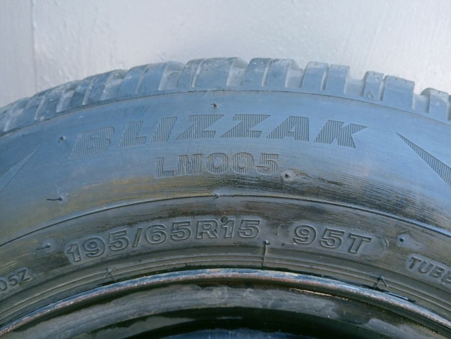 Продам зимові колеса 195.65.15 на Опель  з розболтовелю 5.110.15