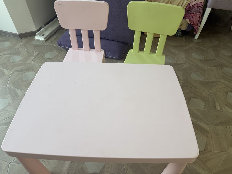 Дитячий столик + 2 стільці IKEA MAMMUT