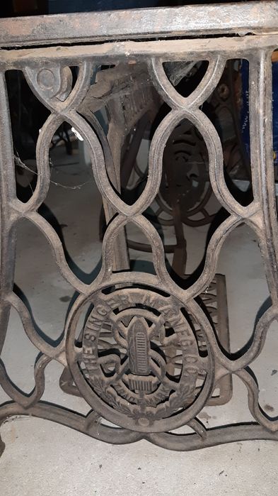 Máquina conserteira de calçado Singer