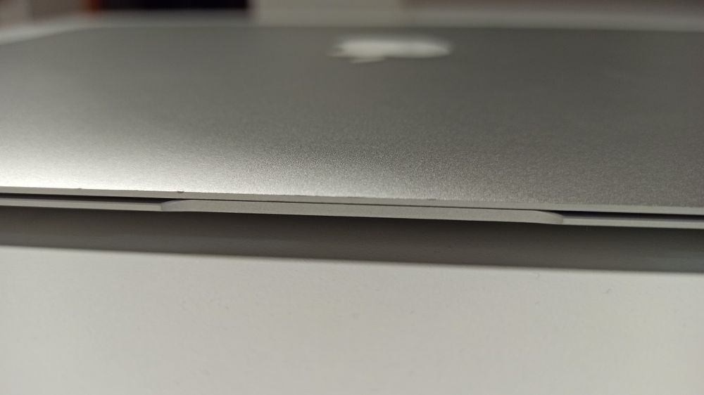 MacBook Air (13-calowy, początek 2015 r.)
