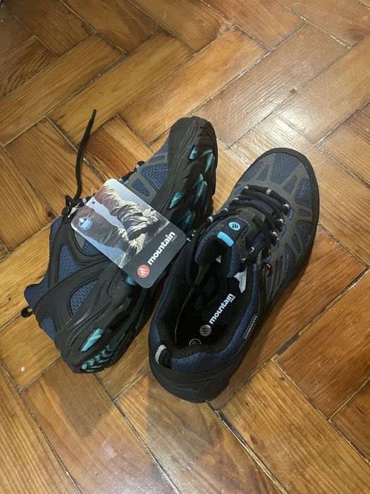 Tenis de montanha novos