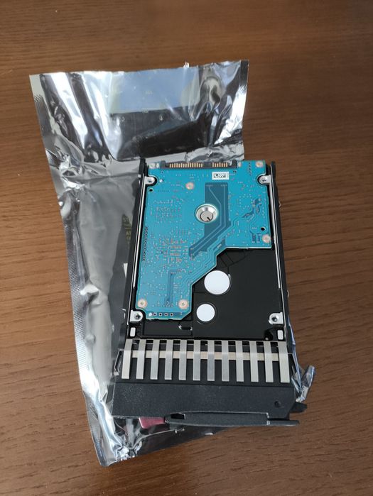 Disco 2.5" SAS 300GB 10K + Caddy
