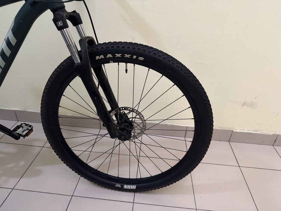 Велосипед Giant, колеса 29.