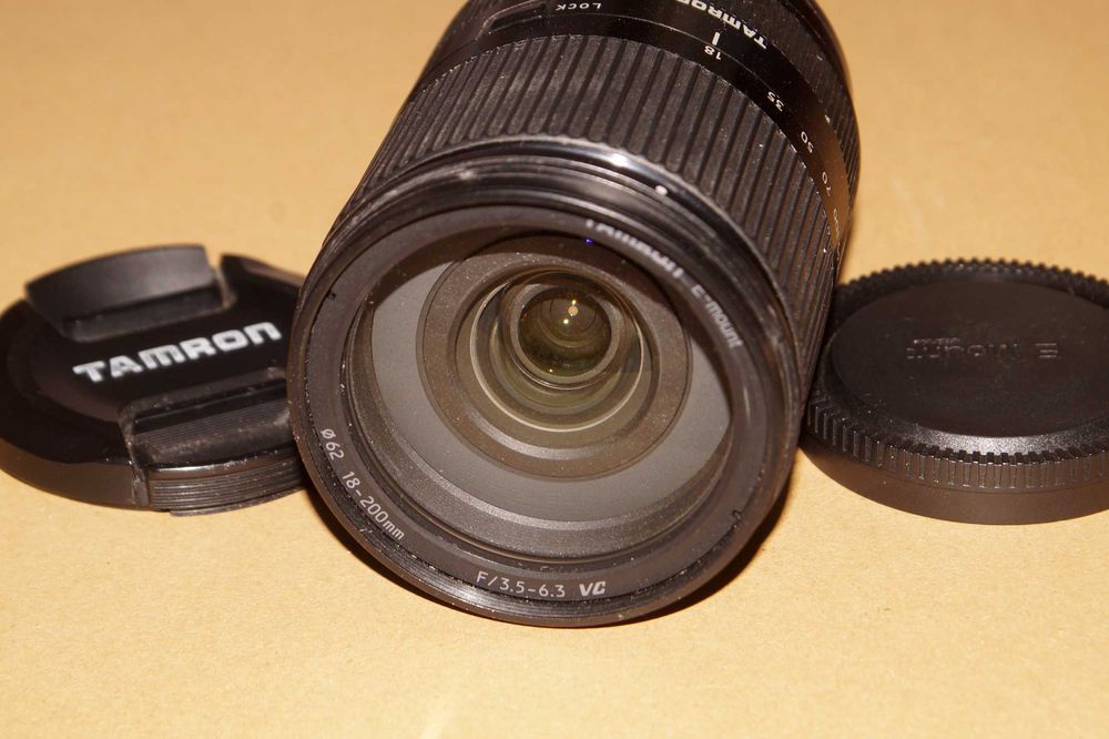 Tamron AF 18-200mm f/3.5-6.3 E-Mount Sony