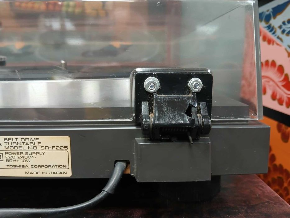 Gramofon Toshiba SR-F225