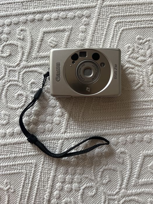 Câmara Compact Canon IXUS Z50