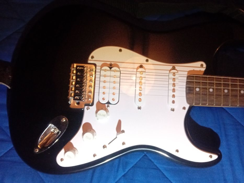 Guitarra Fender Stratocaster