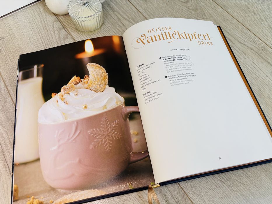 Книга про різдвʼяну випічку «Солодкий смак Різдва». Німецькою мовою