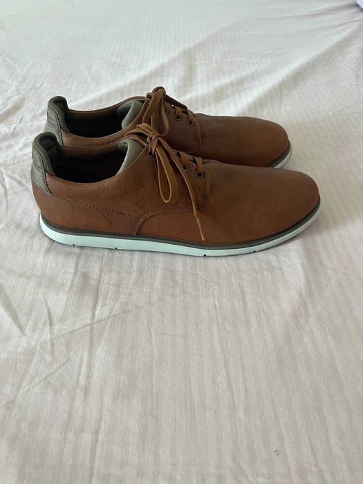 Sapatos Camper de homem em pele castanha com atacadores, tamanho 41