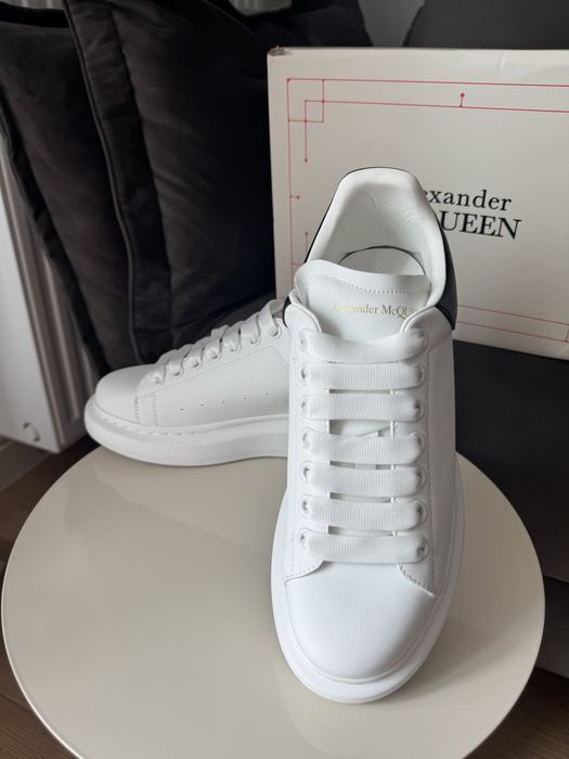 Nowe buty sneakersy Alexander McQueen 39