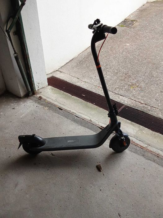 Trotinete Elétrica  - Segway- Ninebot, com pouco uso.