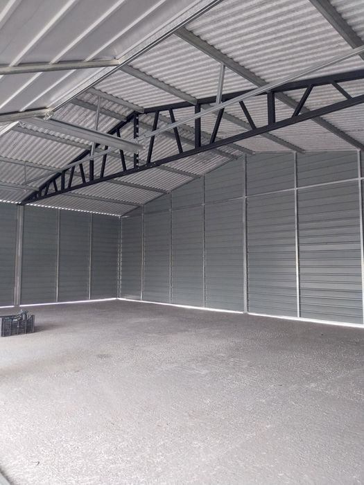 Garaż blaszany blaszak nowoczesny wygląd konstrukcja profil zamknięty