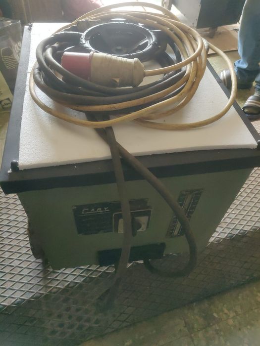 Maquina soldar CARY 240v