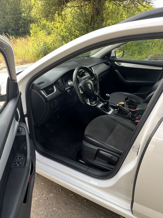 Skoda Octavia 2013 VIN TMBJD7NE4E0084921 фото оголошення 11 з 24