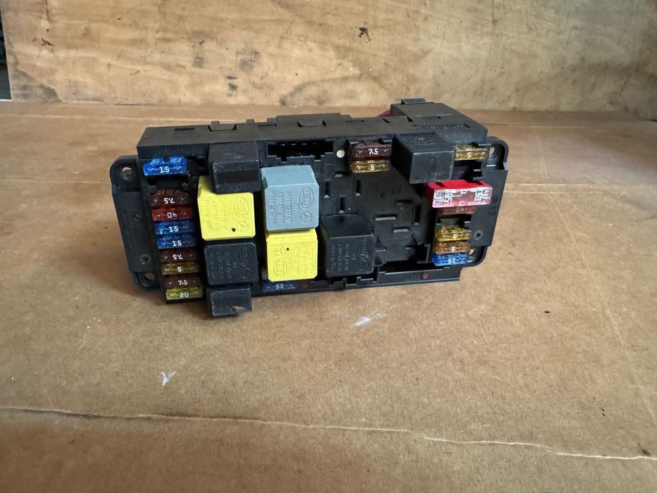 Caixa de Fusíveis Mercedes W203 C220 C270 C320 CDI 203.545.35.01