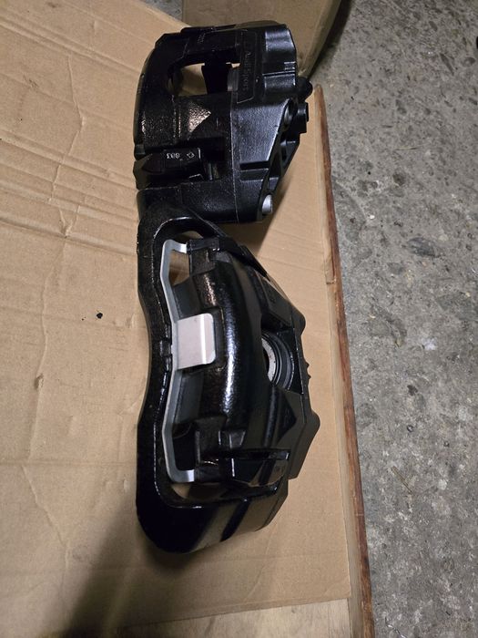 Swap S4 A4 B6 S3 A3 8P 345mm GOLF V VI GTI r32 zaciski + jarzma