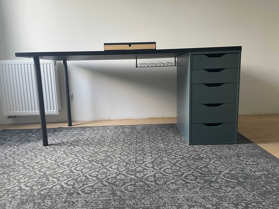 biurko IKEA 160×80 wraz z kontenerkiem