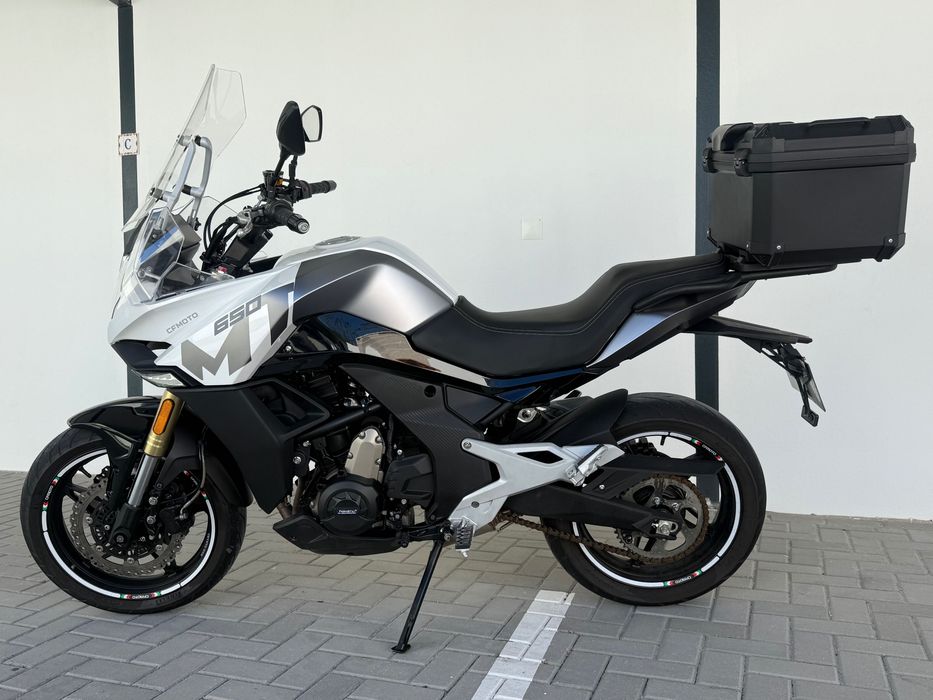 CFMOTO MT650 - 2023